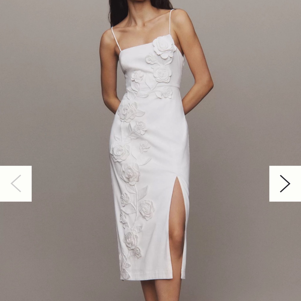 NEW BHLDN Sleeveless Straight-Neck Cascading Floral Satin Slim Side-Slit Dress